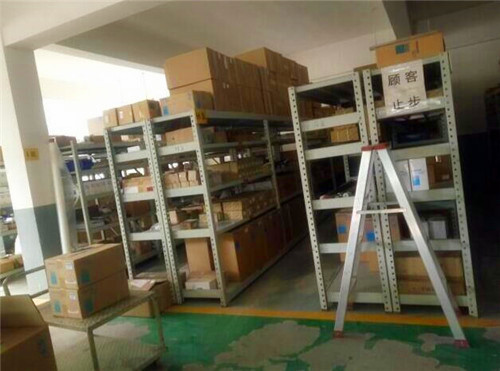 小松配件仓库