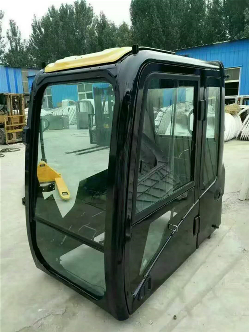 卡特320驾驶室