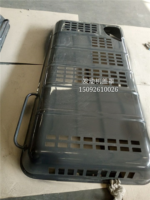 300-7发动机盖子